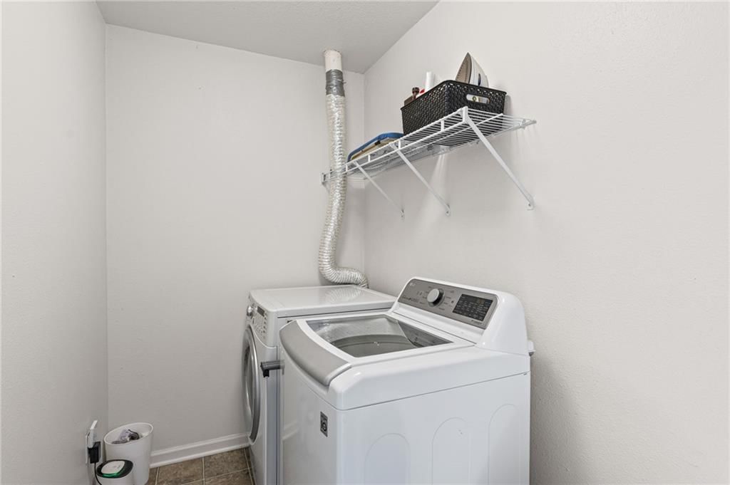 Photo 19 of 36 - 21112 W 118th Terrace, Olathe, KS 66061
