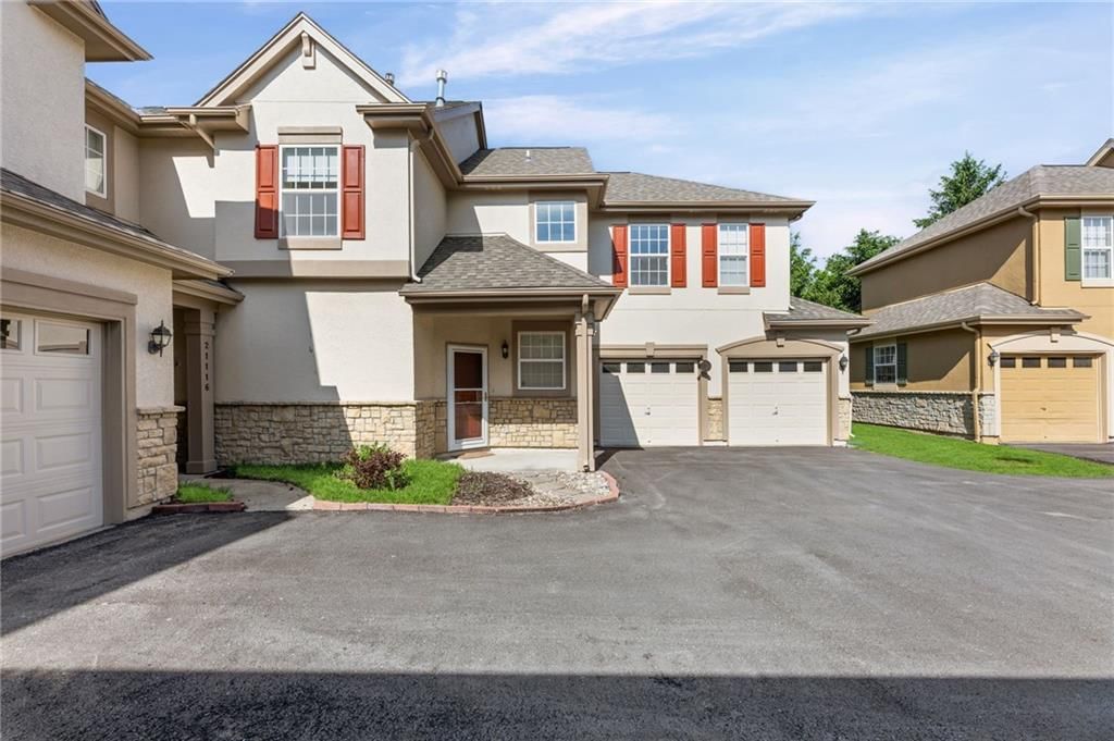Photo 33 of 36 - 21112 W 118th Terrace, Olathe, KS 66061