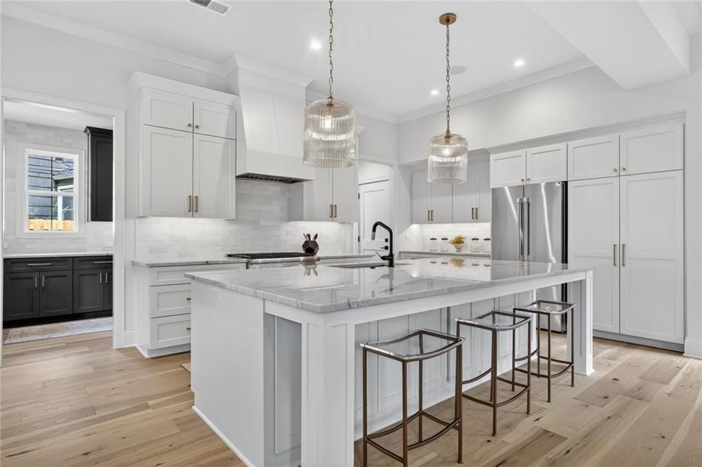 4617 W 72nd Street — photo 10