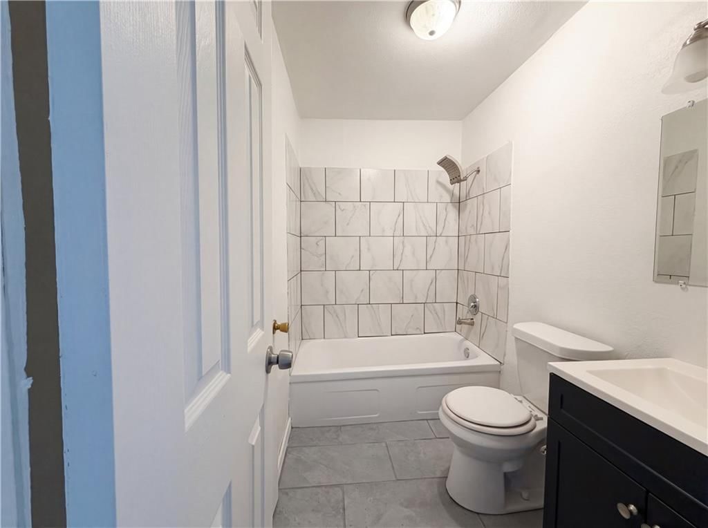 410 B Street — photo 6