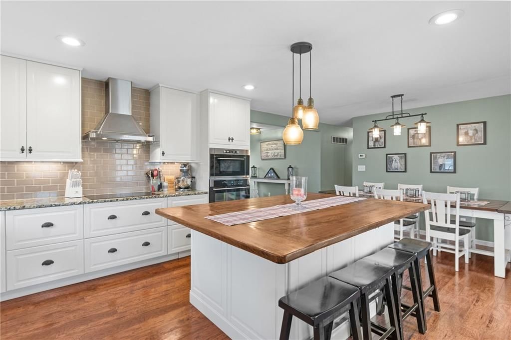 1211 Park Avenue — photo 10
