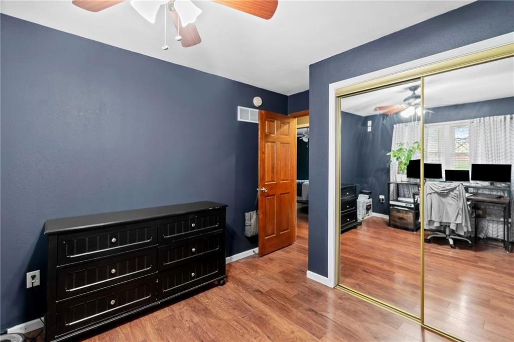 1211 Park Avenue — photo 19