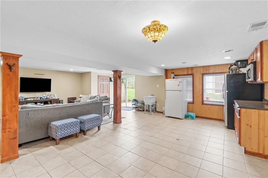 1211 Park Avenue — photo 21