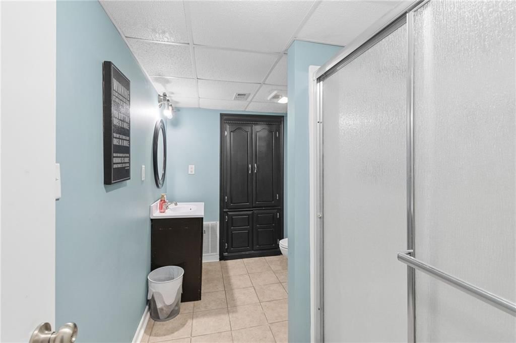 1211 Park Avenue — photo 25