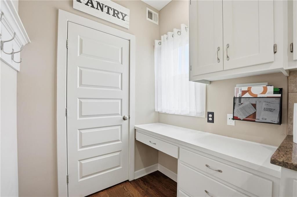 5695 NW Heritage Hill Road — photo 15