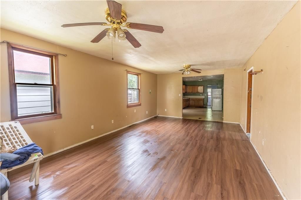 1506 N Grand Street — photo 2
