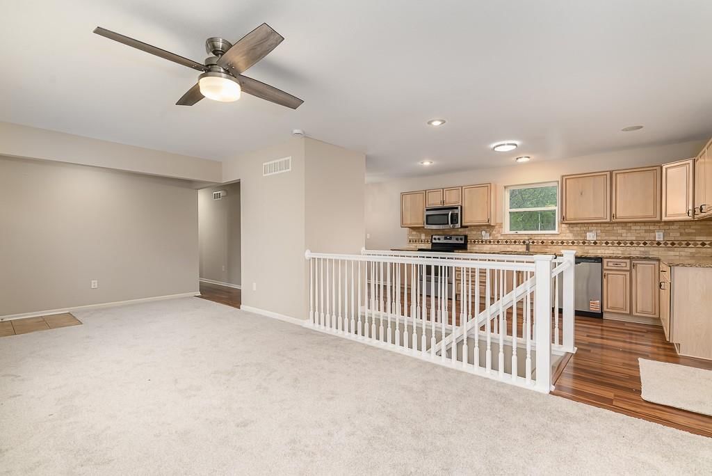 505 Laughlin Drive — photo 5