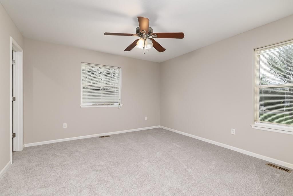 505 Laughlin Drive — photo 9