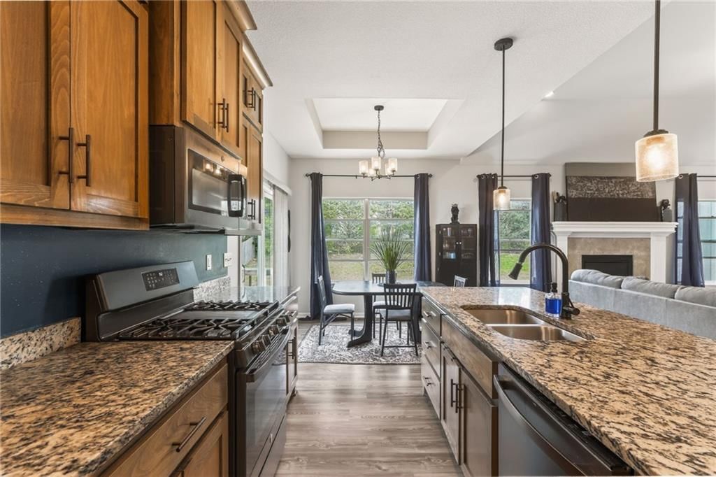 10010 Webster Avenue — photo 17