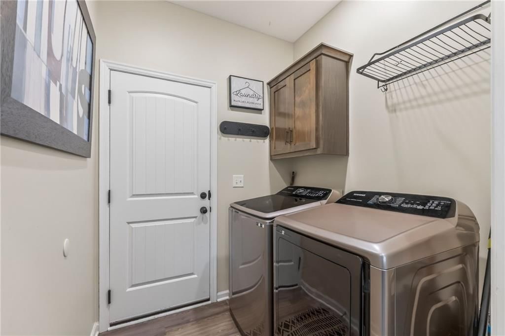 10010 Webster Avenue — photo 19