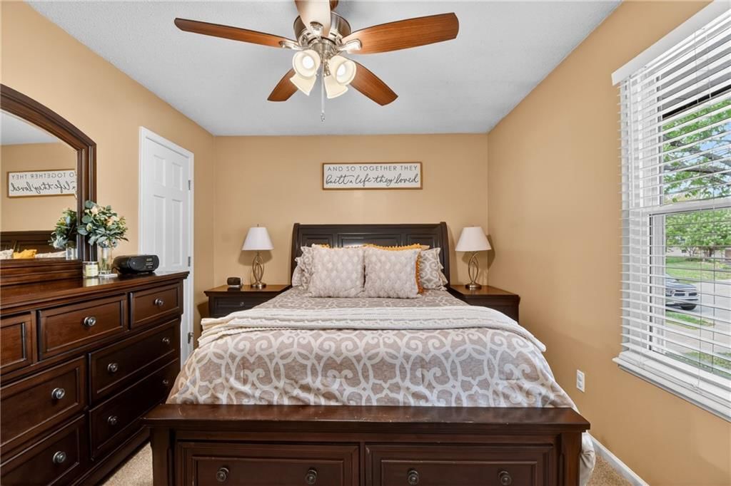 2027 NE PATTERSON Drive — photo 17
