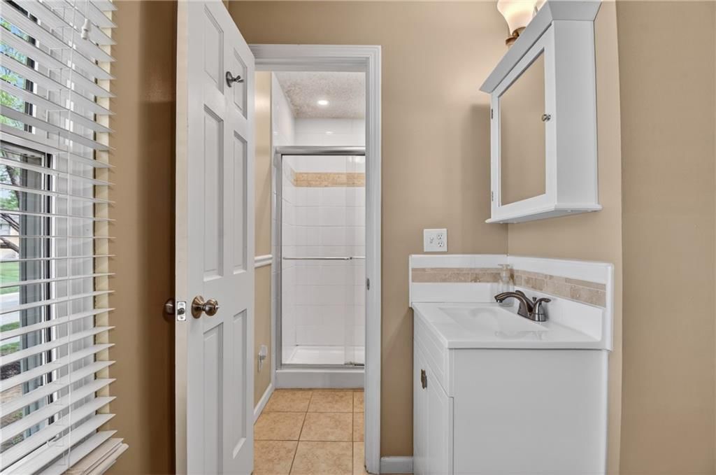 2027 NE PATTERSON Drive — photo 19