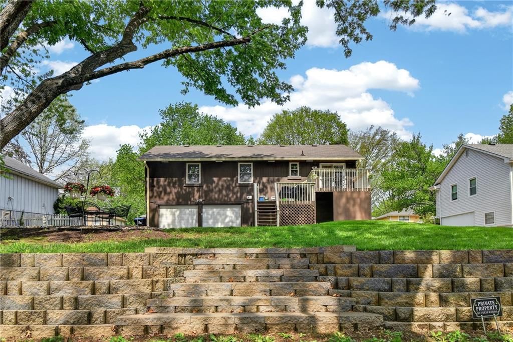 2027 NE PATTERSON Drive — photo 36