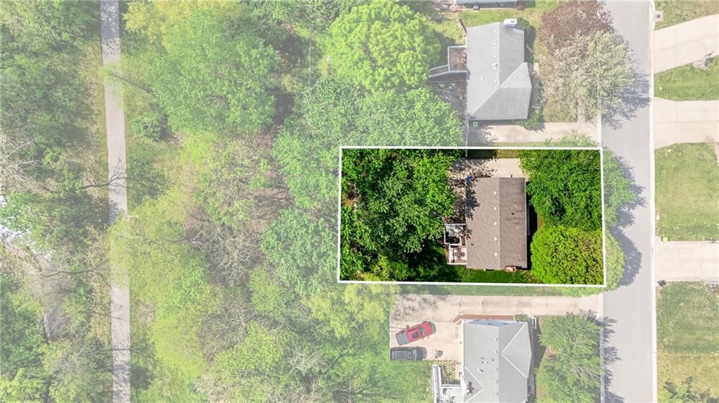 2027 NE PATTERSON Drive — photo 41
