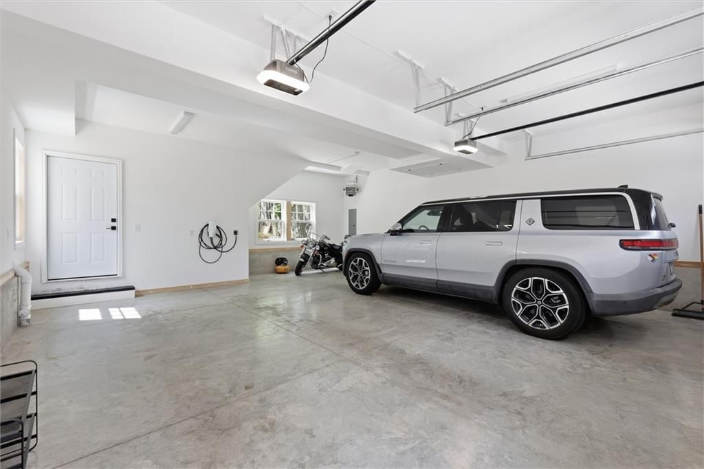 709 W 50th Street — photo 37