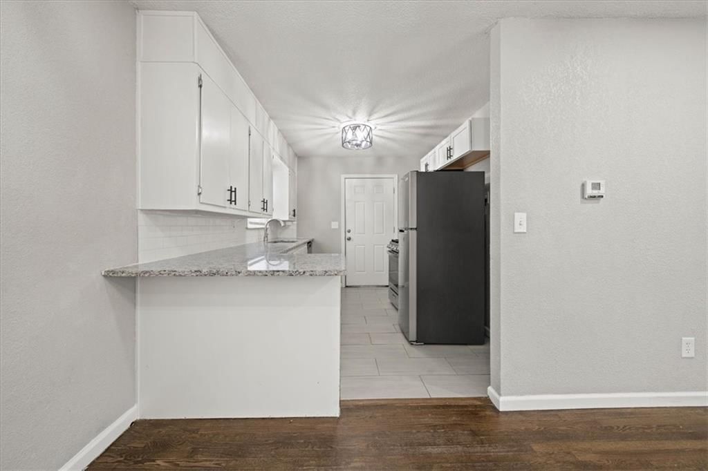 10505 Oakland Avenue — photo 8