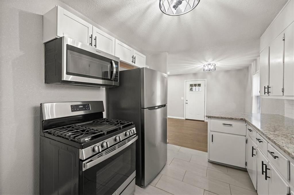 10505 Oakland Avenue — photo 11
