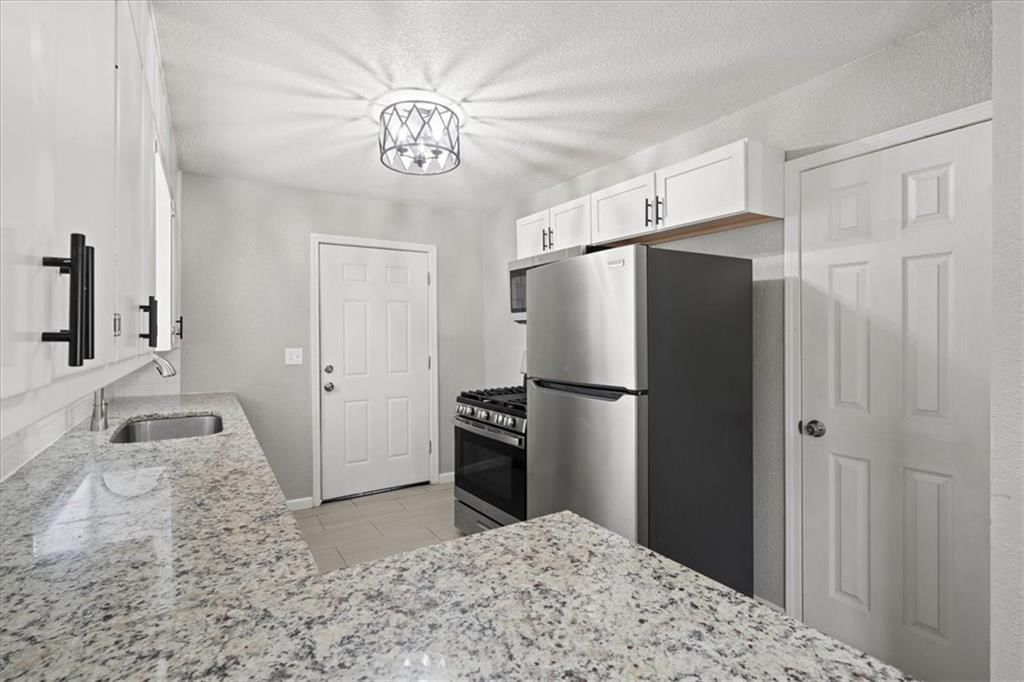 10505 Oakland Avenue — photo 13