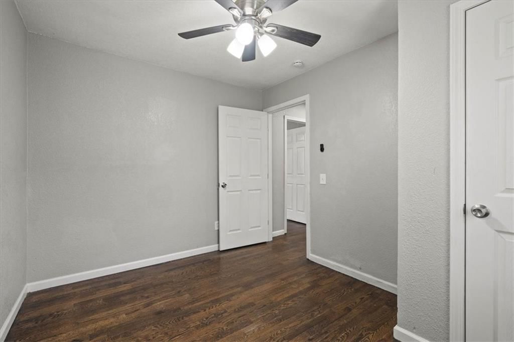 10505 Oakland Avenue — photo 19