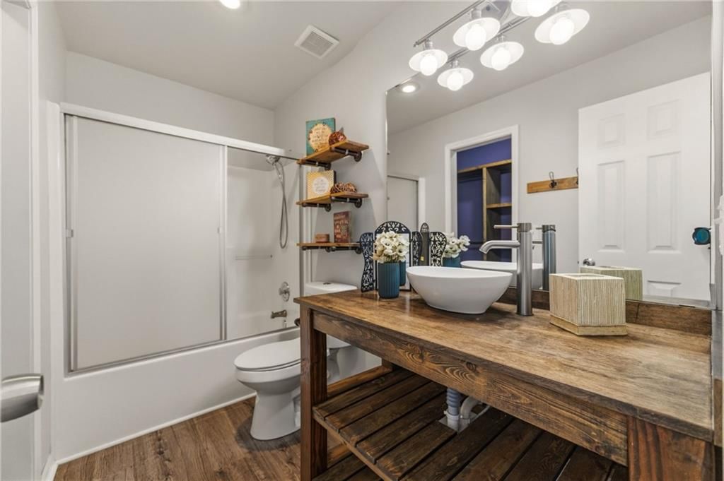 316 Creekside Court — photo 5