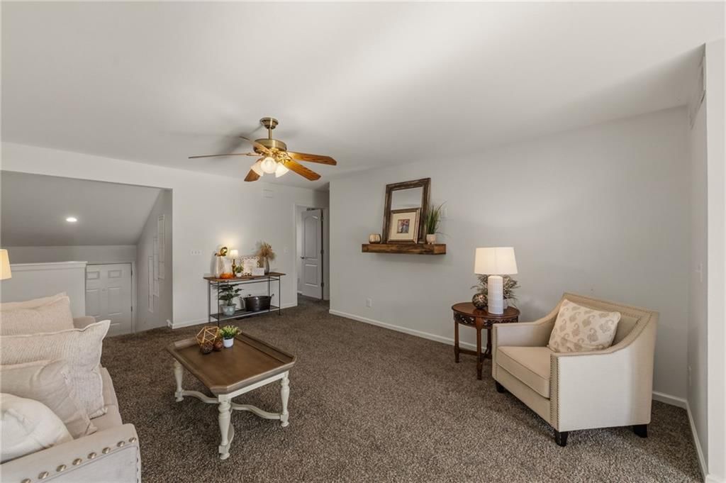 316 Creekside Court — photo 10
