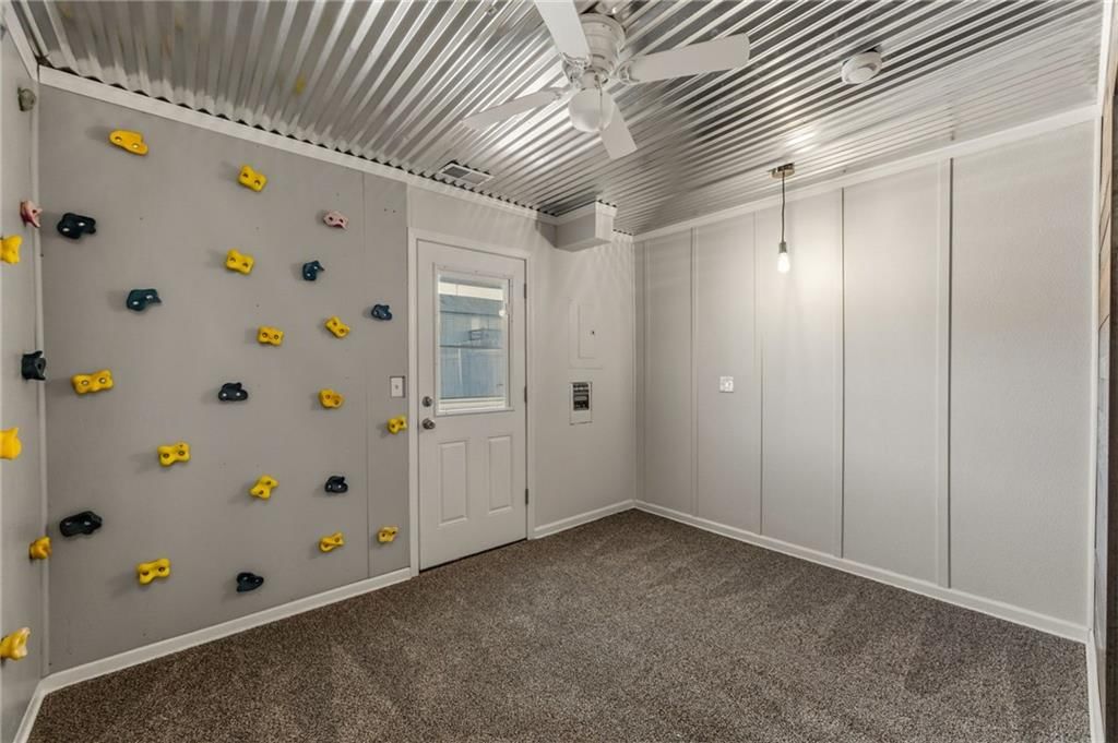 316 Creekside Court — photo 24