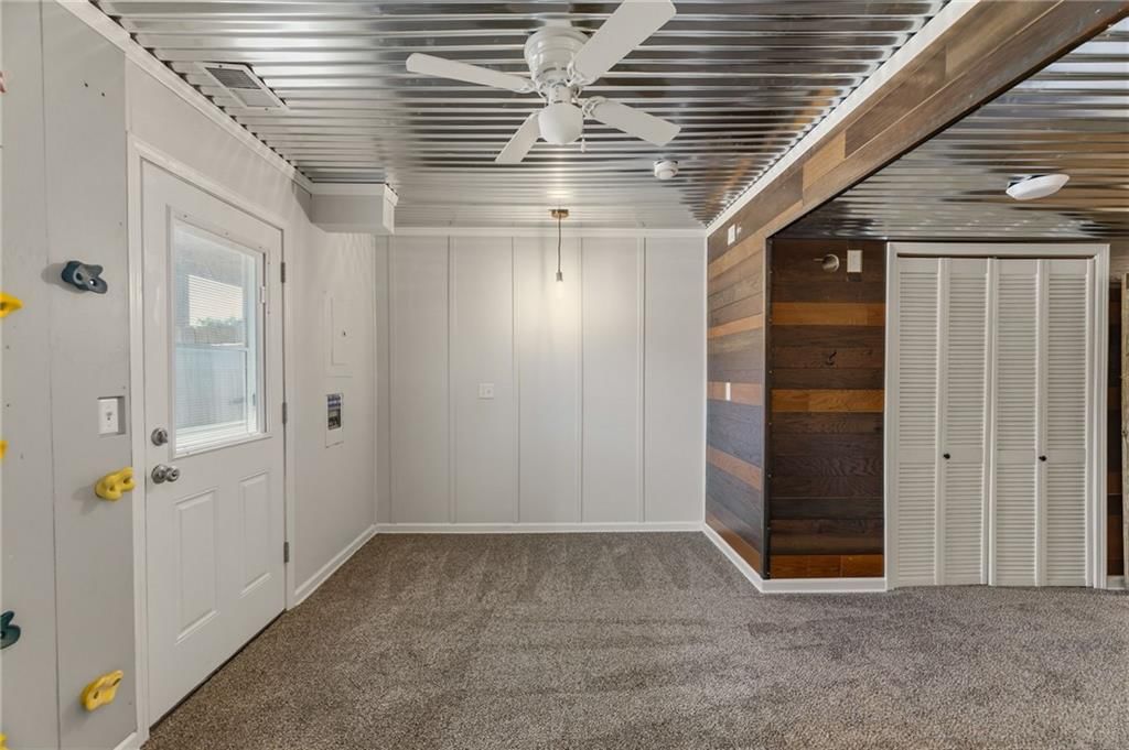 316 Creekside Court — photo 31