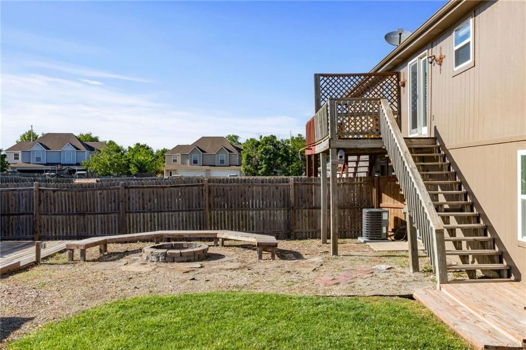 316 Creekside Court — photo 33