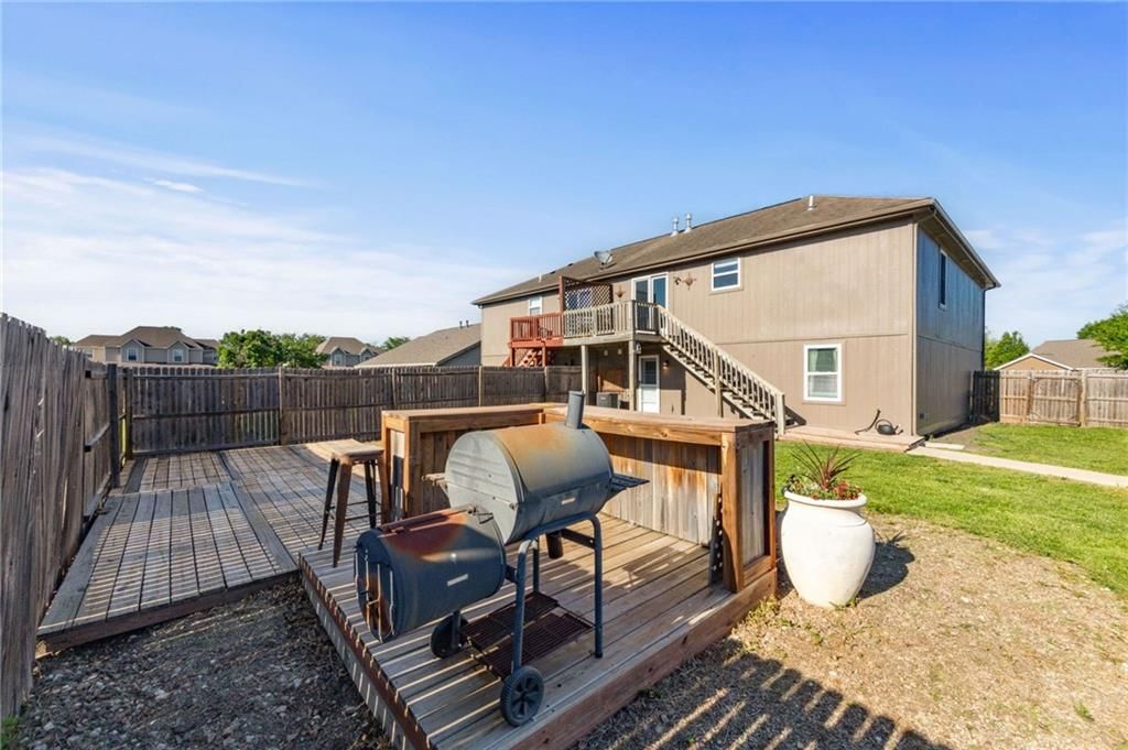 316 Creekside Court — photo 34