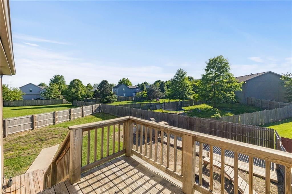 316 Creekside Court — photo 35