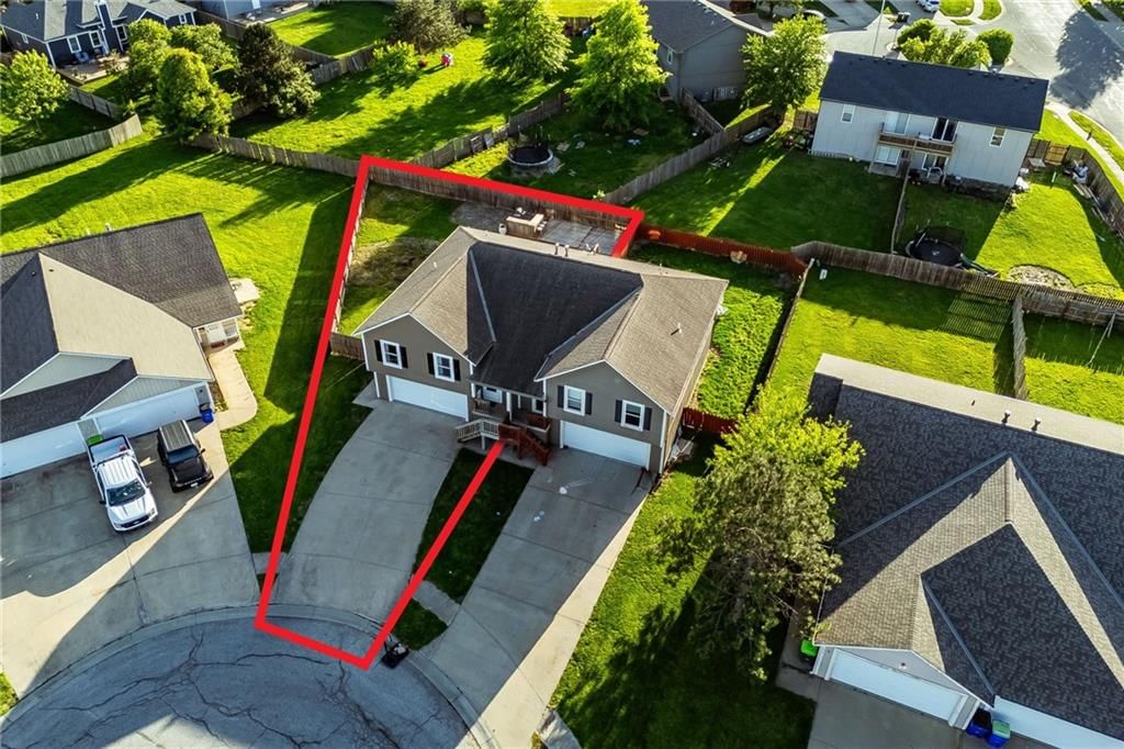 316 Creekside Court — photo 36