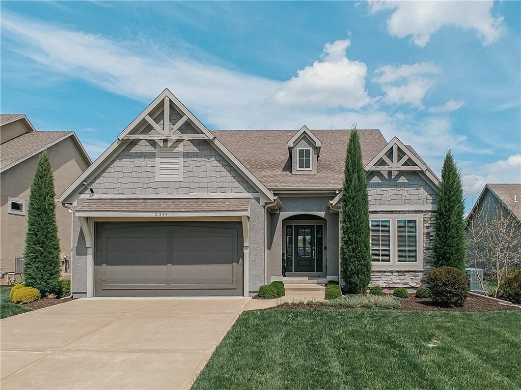 2344 W 146th Terrace, Leawood, KS