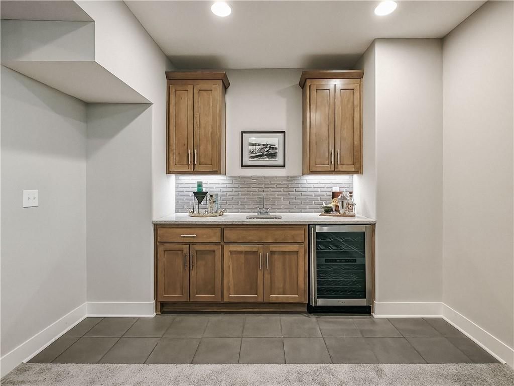 2344 W 146th Terrace — photo 42