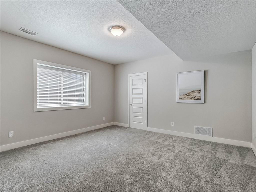 2344 W 146th Terrace — photo 44