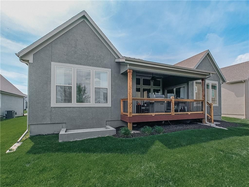 2344 W 146th Terrace — photo 59