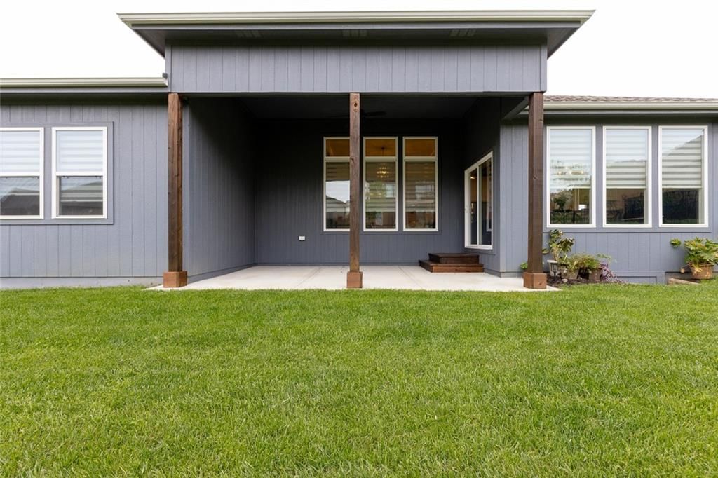 8134 NW 89th Street — photo 3