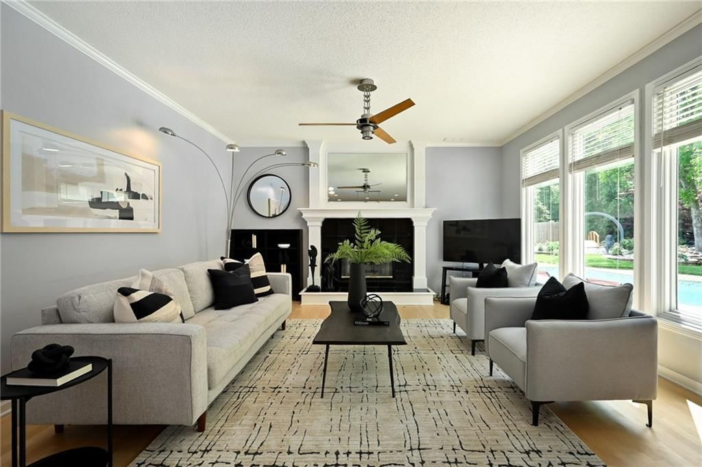 14730 S Hallet Street — photo 10