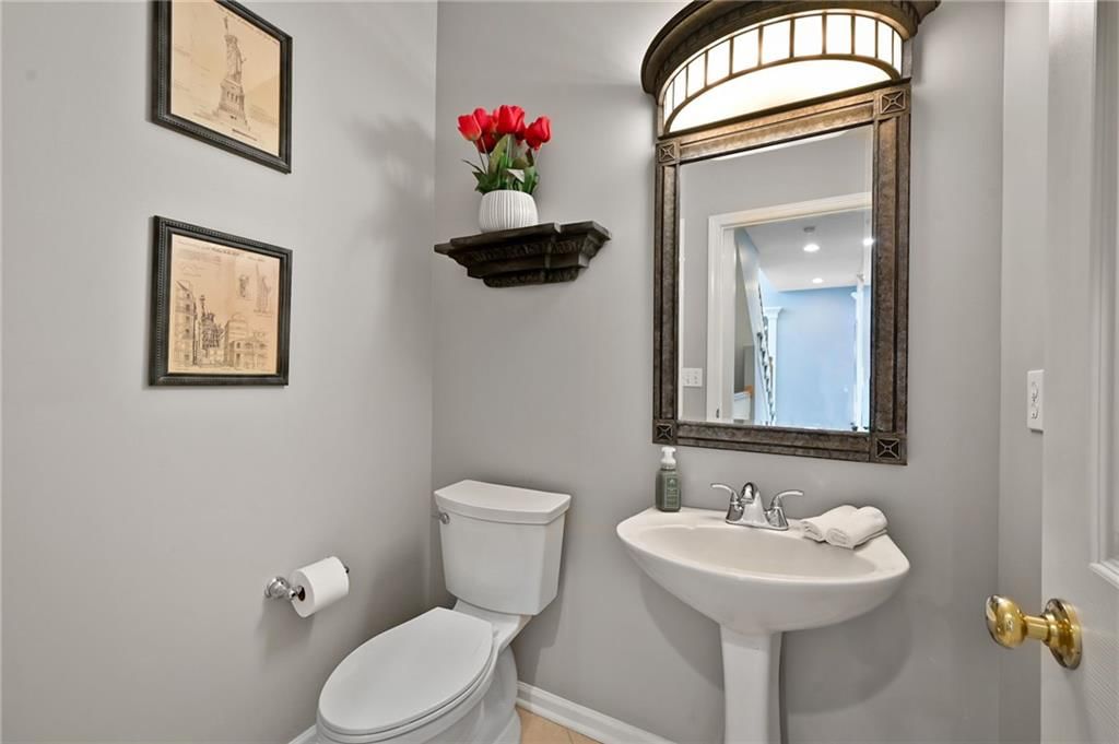 14730 S Hallet Street — photo 19