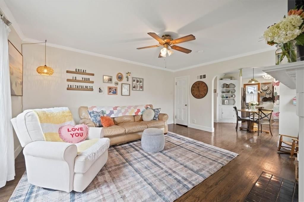 5501 Russell Street — photo 4