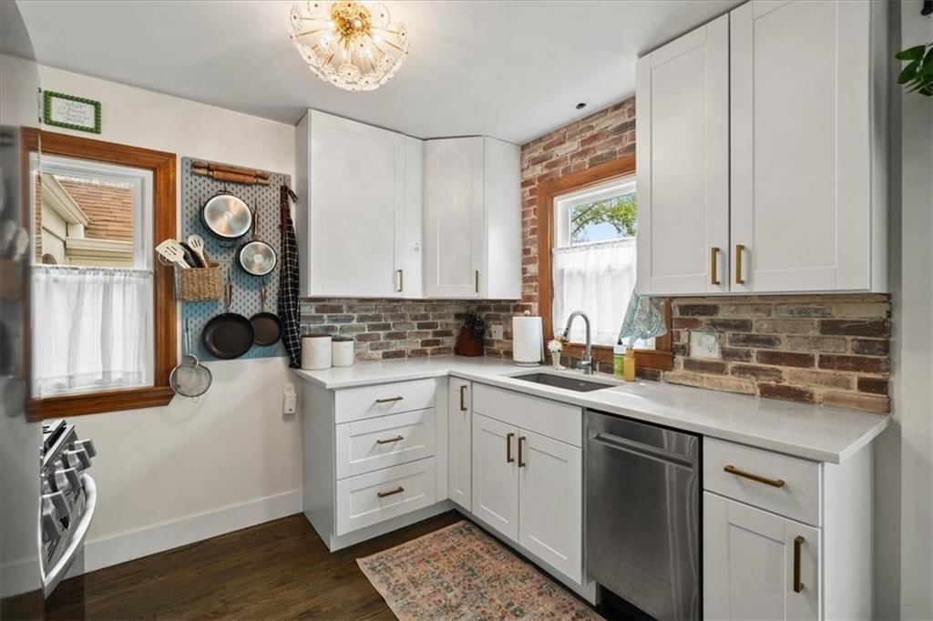 5501 Russell Street — photo 9