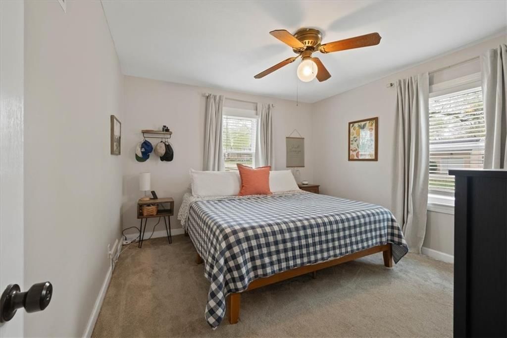 5501 Russell Street — photo 15