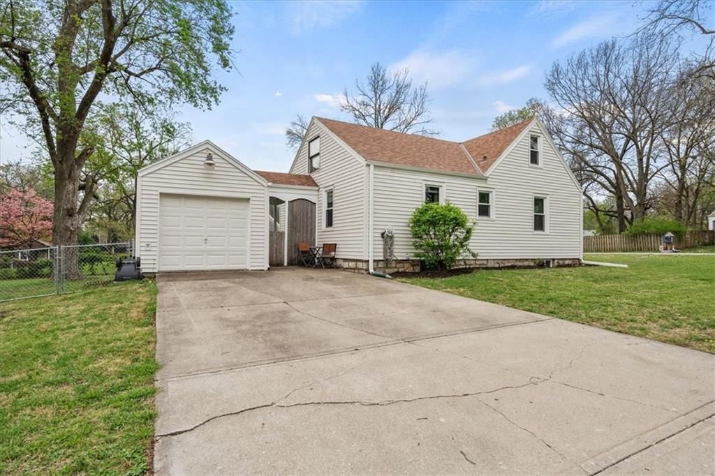 5501 Russell Street — photo 25