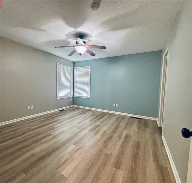 709 N ROCKWELL Avenue — photo 5