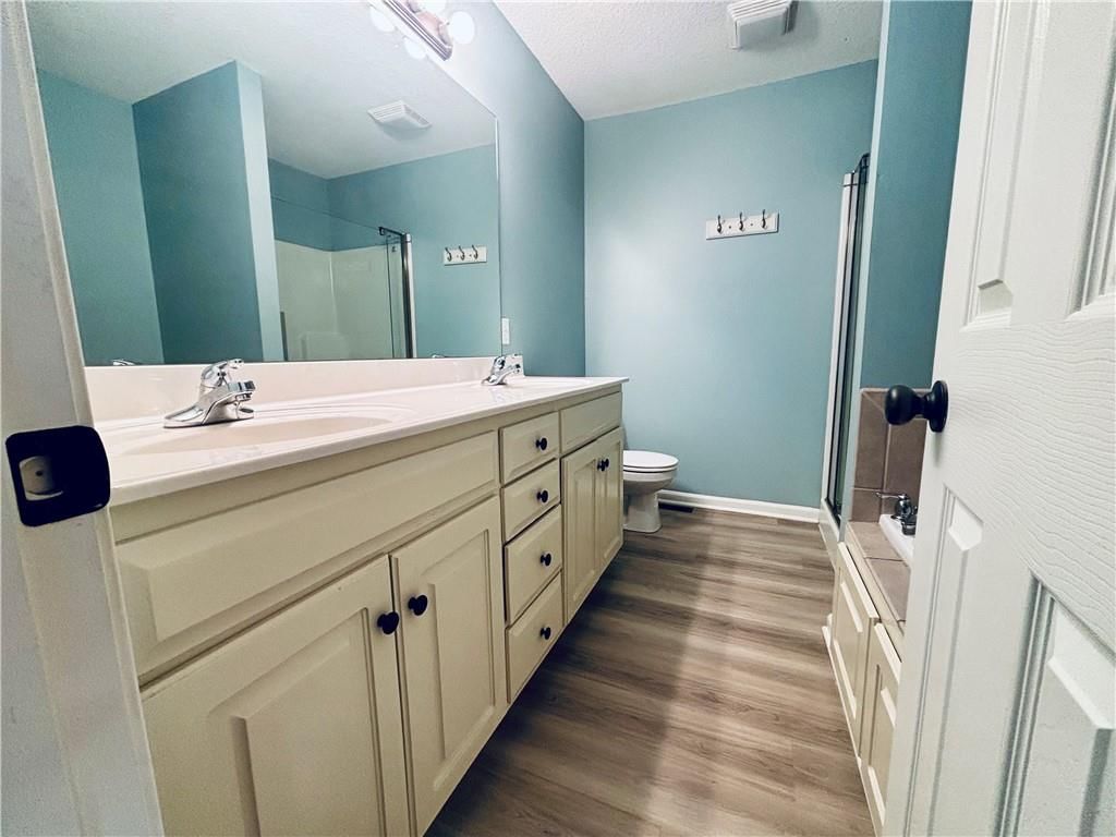 709 N ROCKWELL Avenue — photo 9