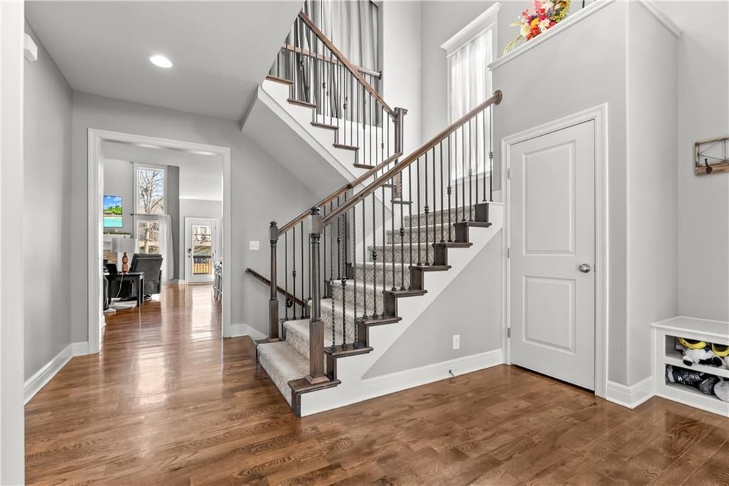1308 NE Woods Edge Circle — photo 4