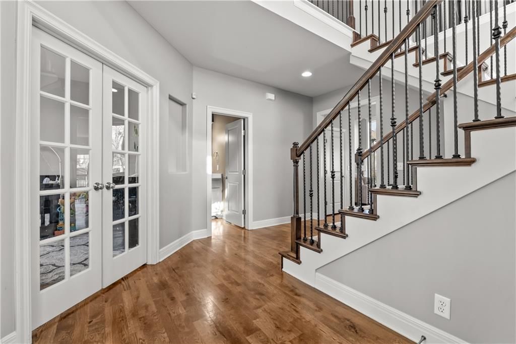 1308 NE Woods Edge Circle — photo 5