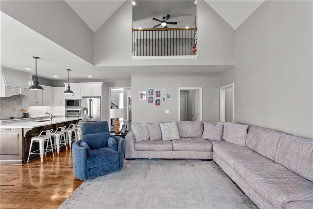 1308 NE Woods Edge Circle — photo 12
