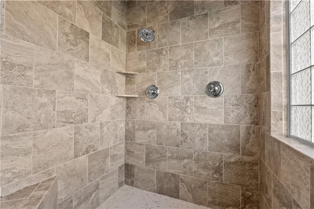 1308 NE Woods Edge Circle — photo 25