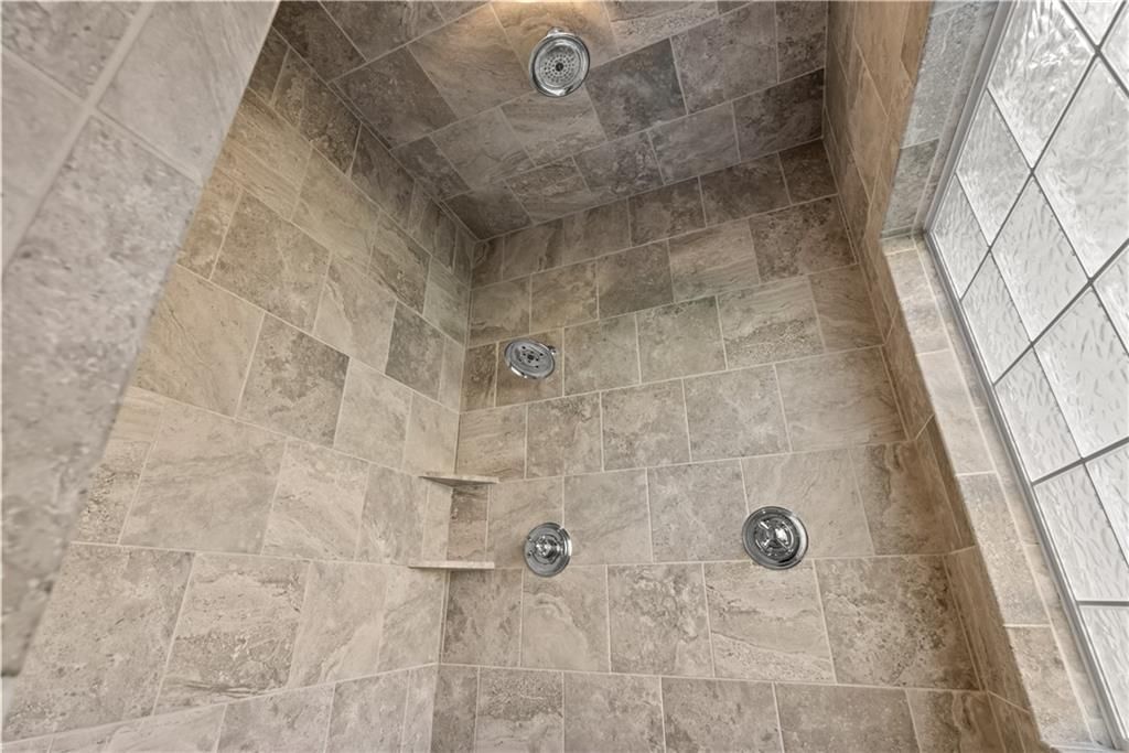 1308 NE Woods Edge Circle — photo 26