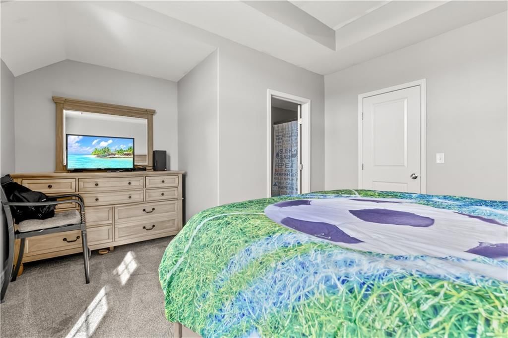 1308 NE Woods Edge Circle — photo 35